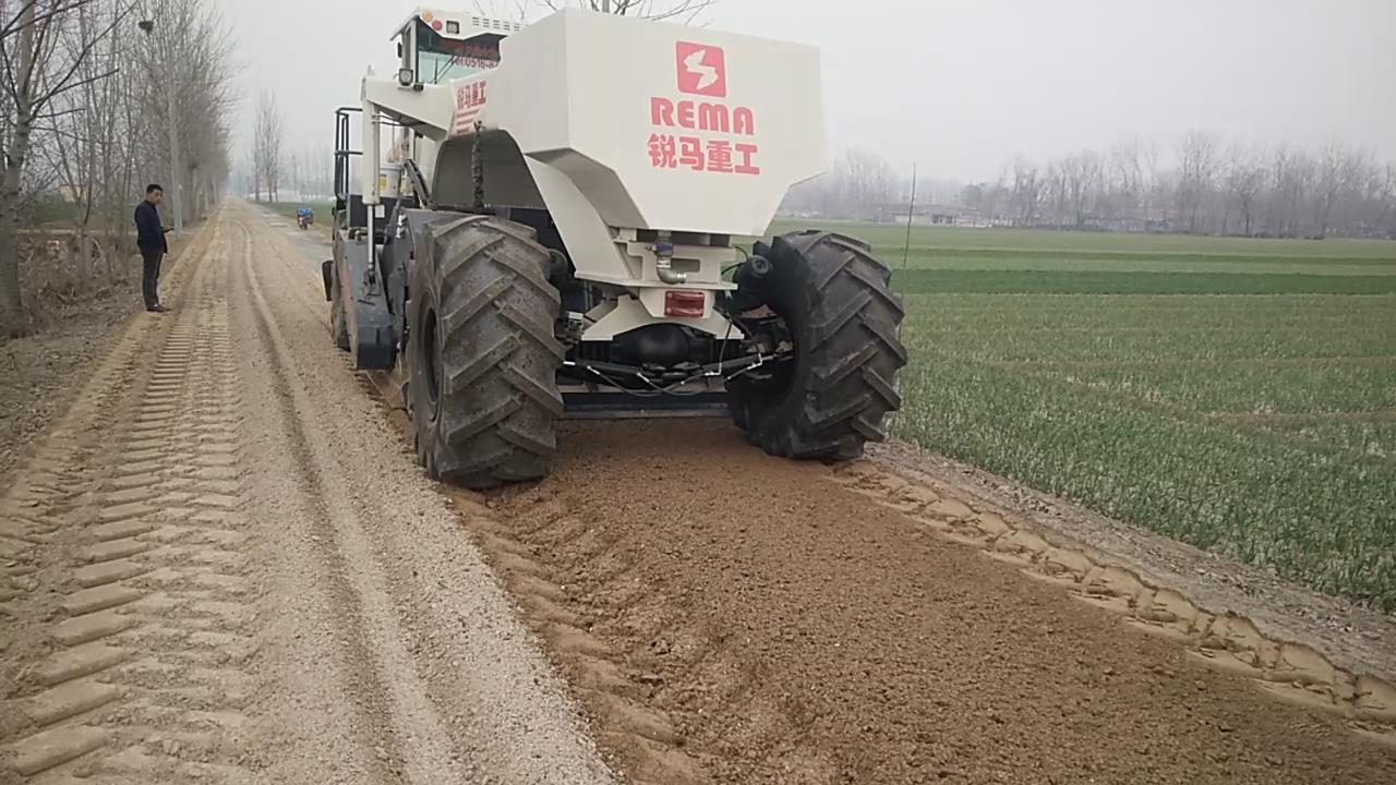 RZ580，荷澤灰土路基冷再生